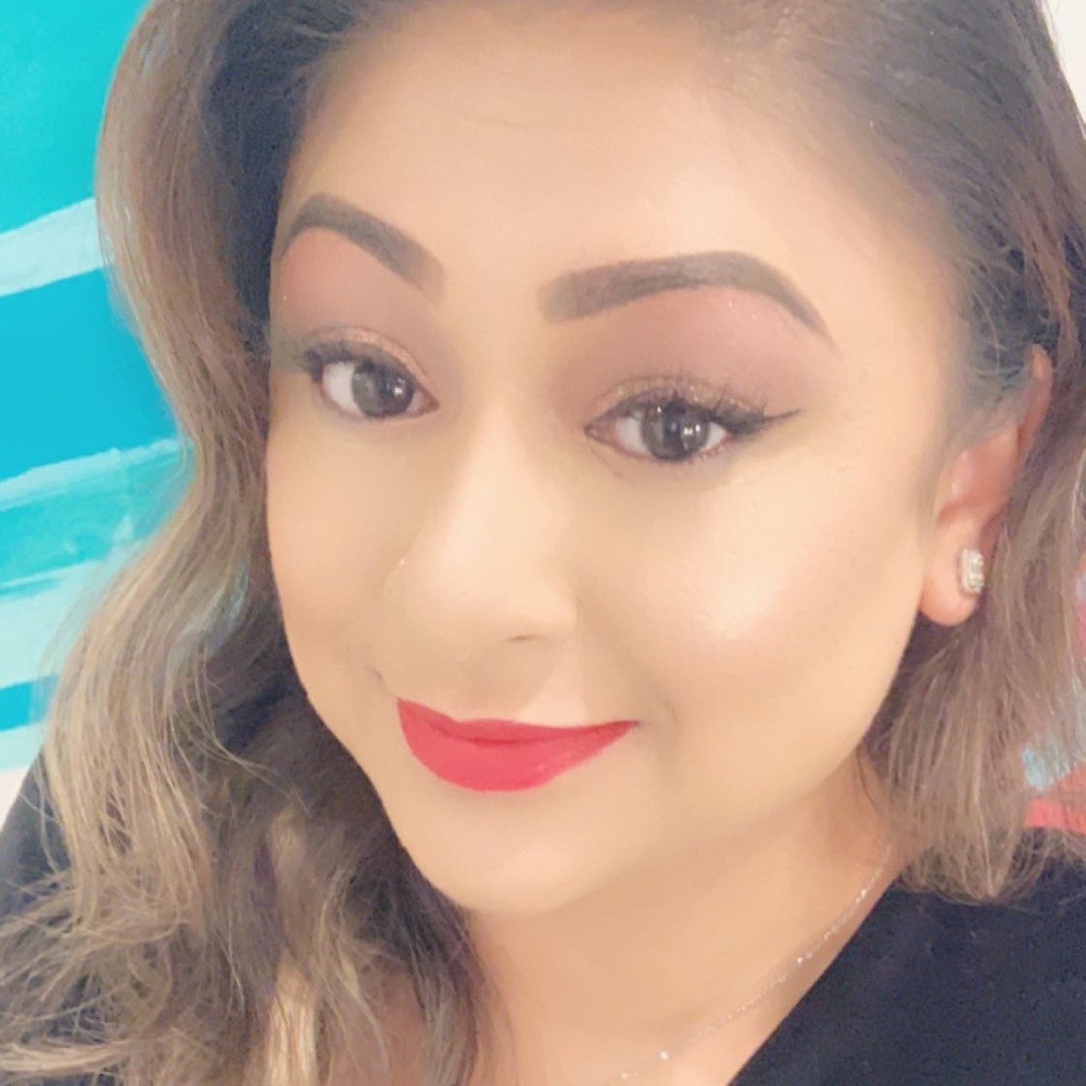 Meet your Posher, Farzana